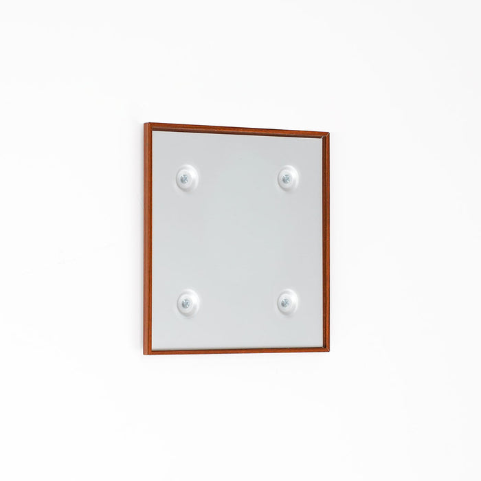 FLT-PW1515 - Targa linea Flat a parete finitura legno 15x15 cm